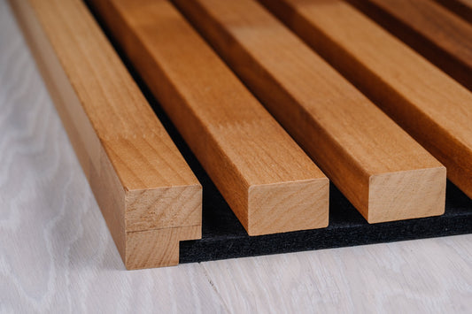 Thermo aspen slat edge detail on black felt