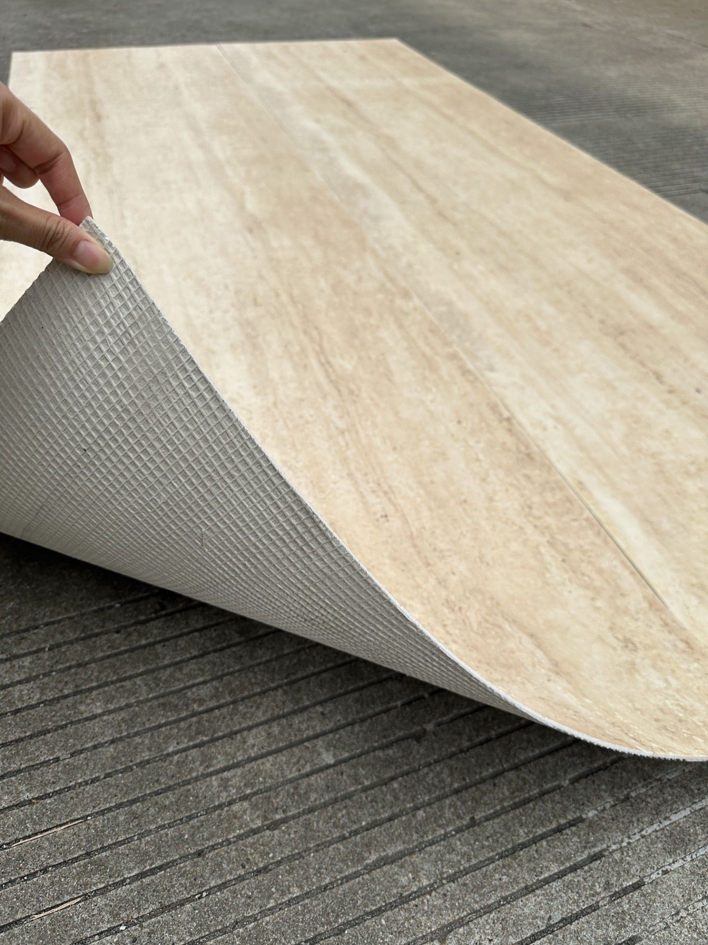 Linijinis travertinas