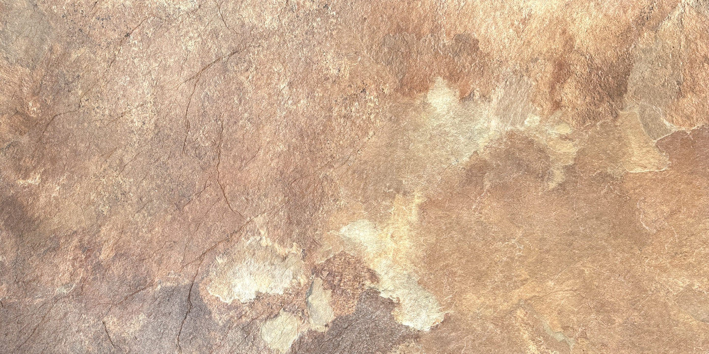 Rūdžių raudona skalūno