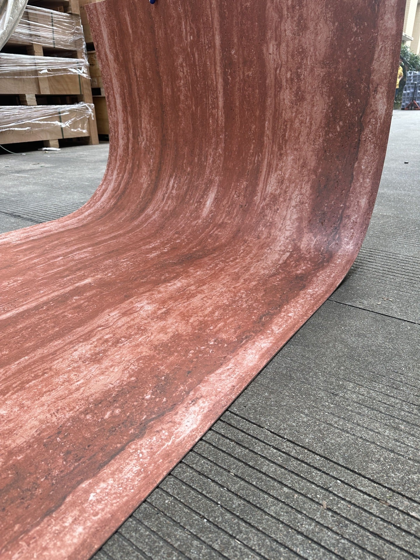 Linijinis travertinas