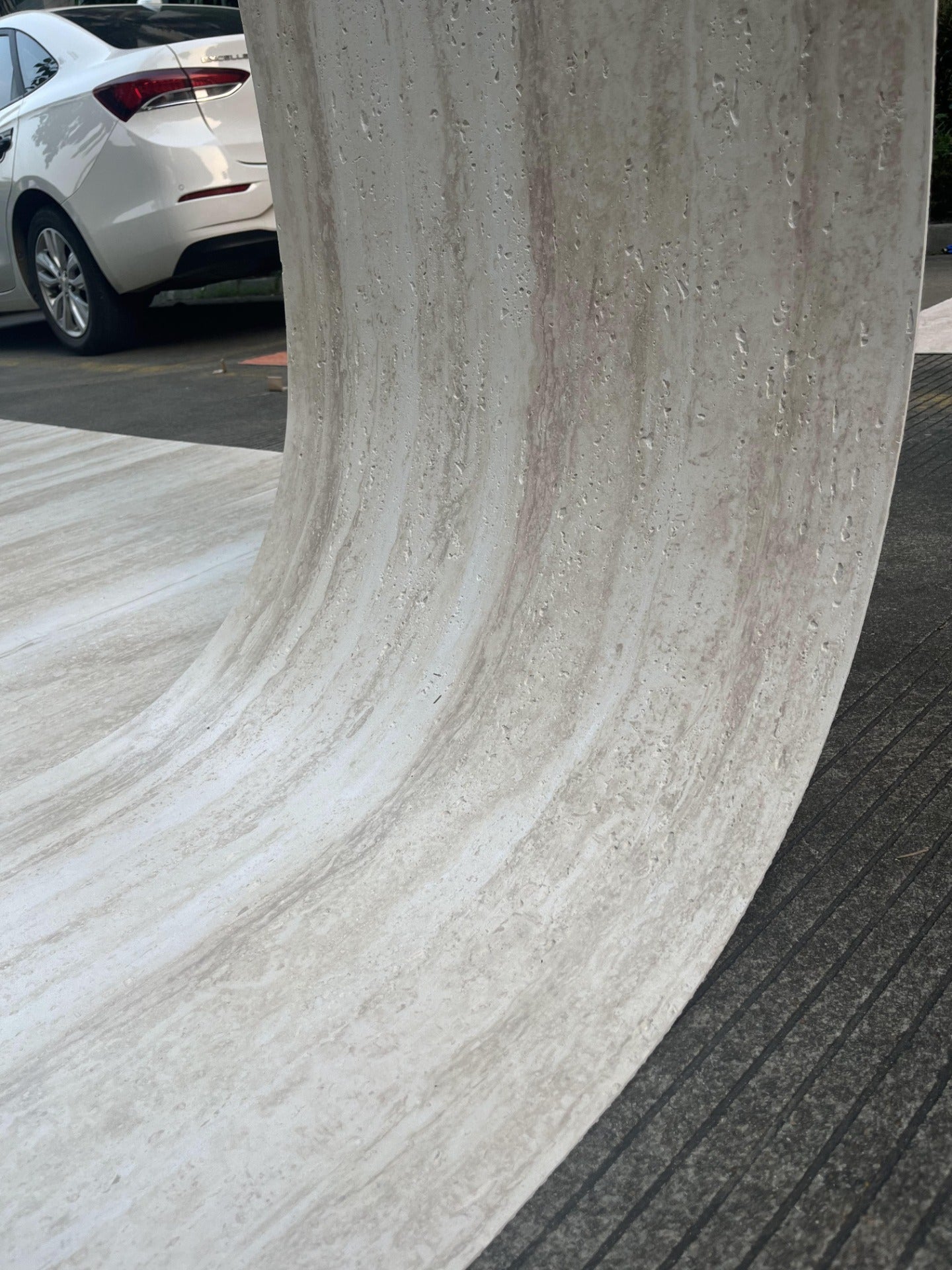 Linijinis travertinas