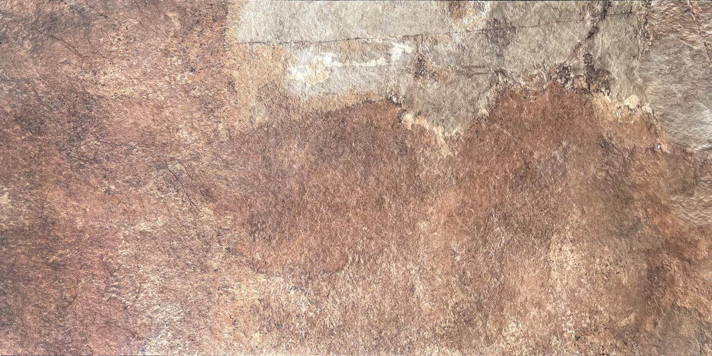 Rūdžių raudona skalūno