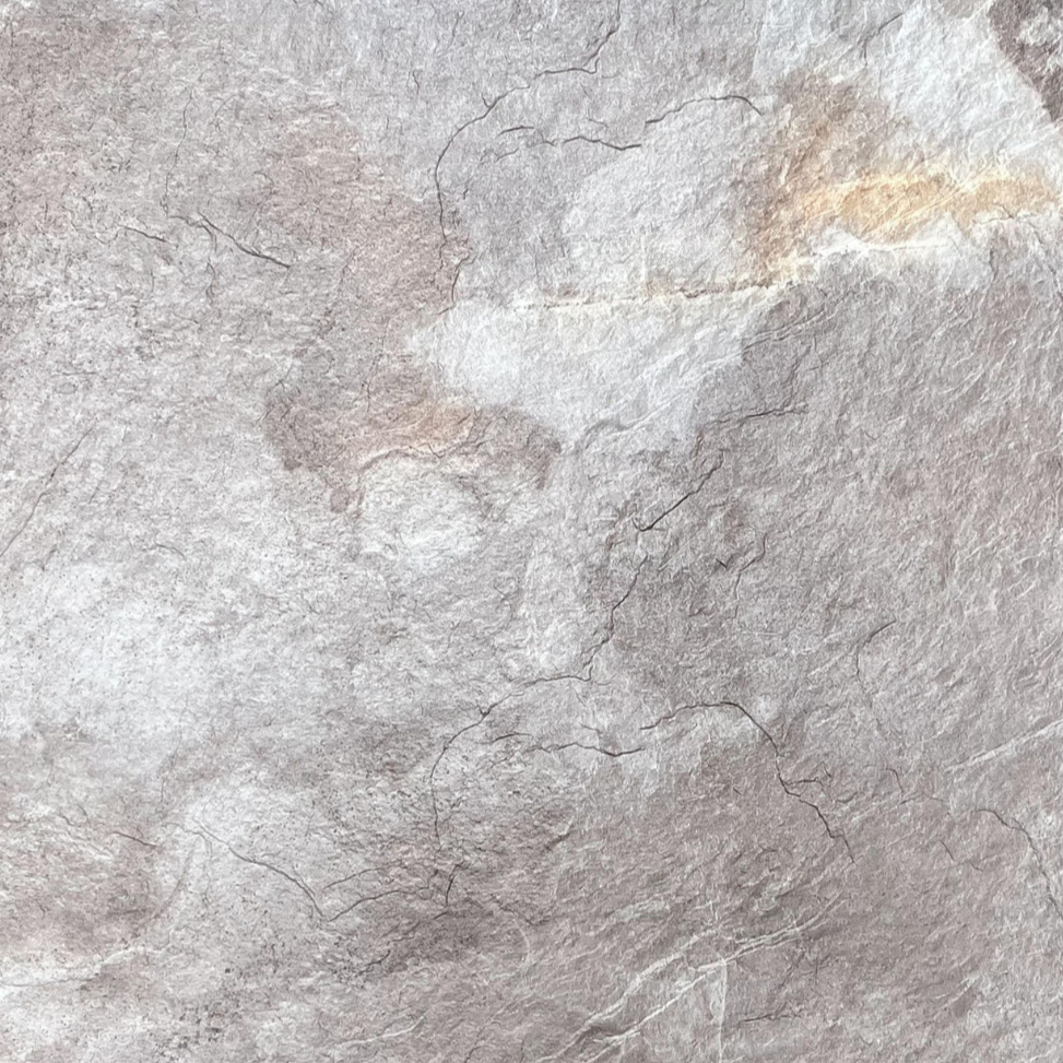 Rūdžių raudona skalūno