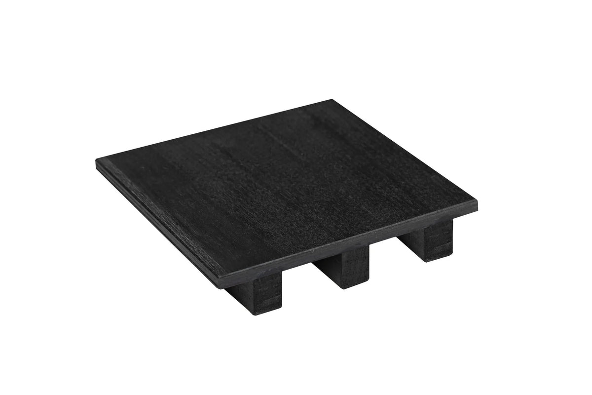 Anthracite 15 x 15 cm universal plate, three-quarter view on a white background
